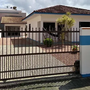  Casa de Férias Casa Lar - Curta Com A Família- Venha Passar Suas Aqui